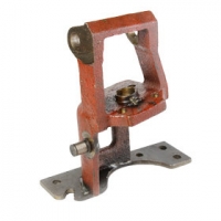 Кронштейн привода рульового керування МТЗ (під насос-дозатор) 85-3401120